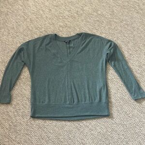 Buffalo David Britton Women's Green V-Neck Sweater Size Smal